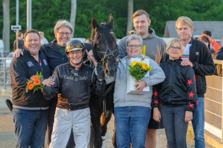 Santana s med Tom Olsen 22 Maj 2018 fotograf Torben Ager Travfoto Bornholm TKA 8792