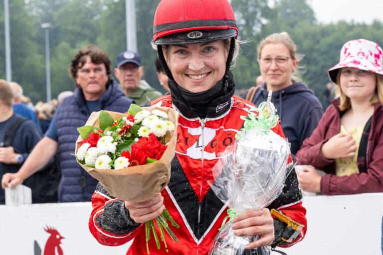 Nicole marsing 10 juli 2024 Fotograf Torben Ager Travfoto Bornholm TKA 4806 scaled 1