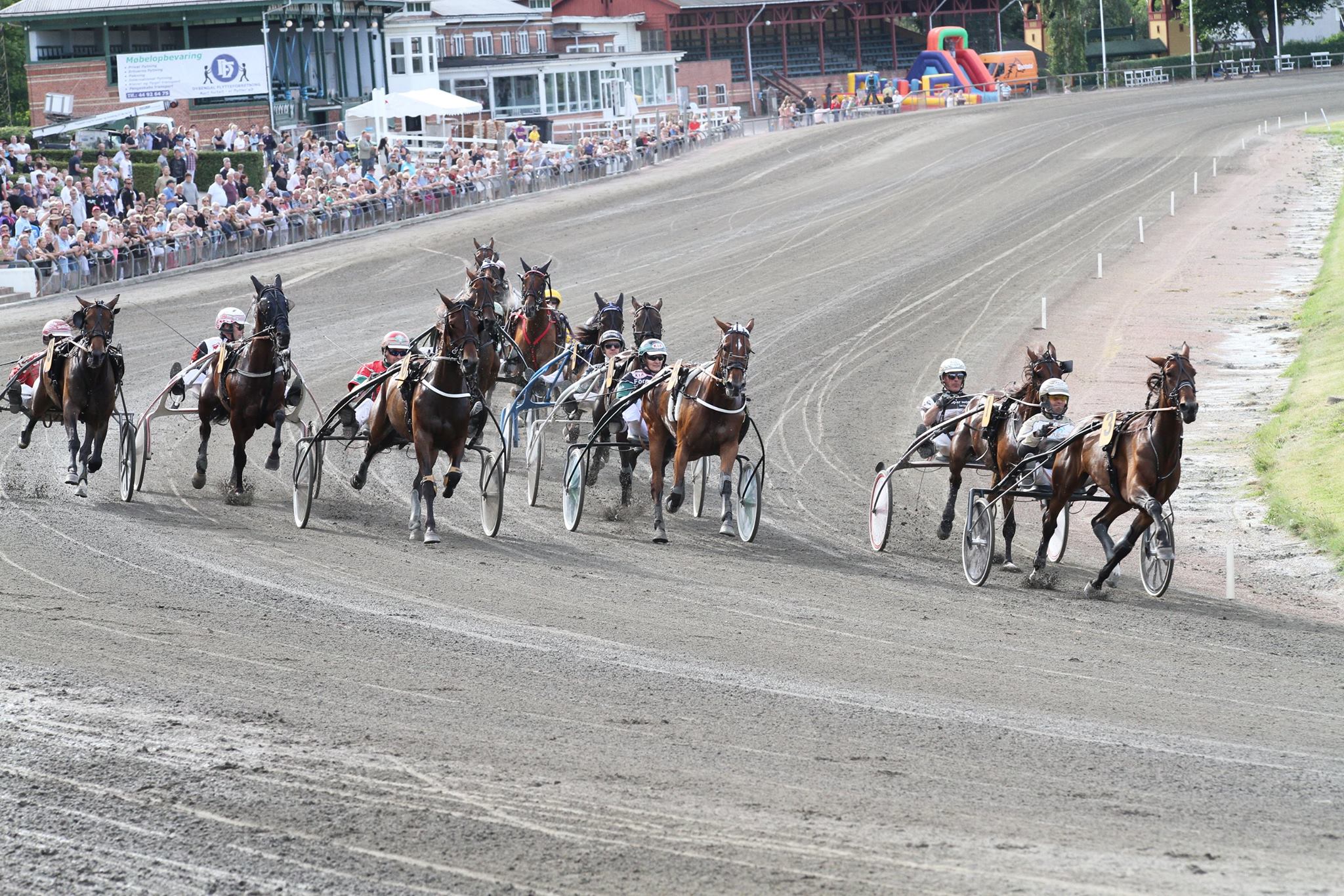 Charlottenlund Travbane 09